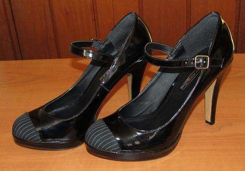 Ladies Mary Jane style heels for sale
