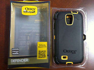 Samsung Galaxy S4 :OtterBox Defender Series Case *BLACK & YELLOW* ( BRAND NEW) IN STOCK!
