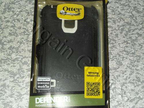 Samsung Galaxy S5 :OtterBox Defender Series Case *BLACK & WHITE* ( BRAND NEW) IN STOCK!