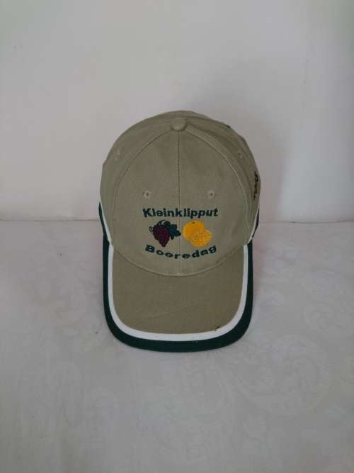 Caps branded Collection of 15