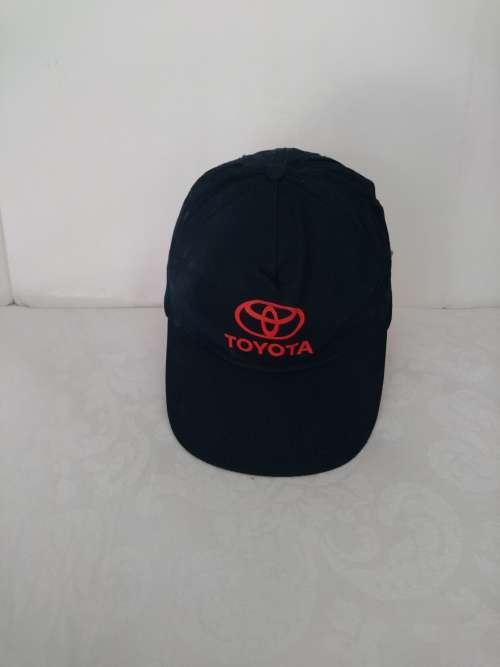 Caps branded Collection of 15