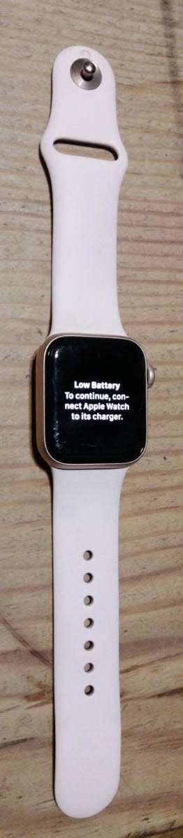 Apple Watch Series 4 - Like new