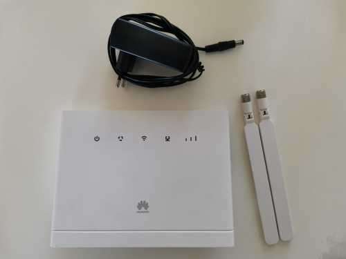 Huawei B315 s-936 LTE WiFi Router (Uses Simcard)