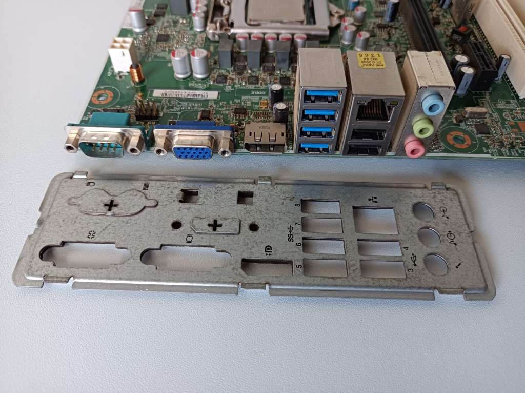 Lenovo motherboard with i5-2500 and Acer motherboard with E2160 - CPUs work - boards untested