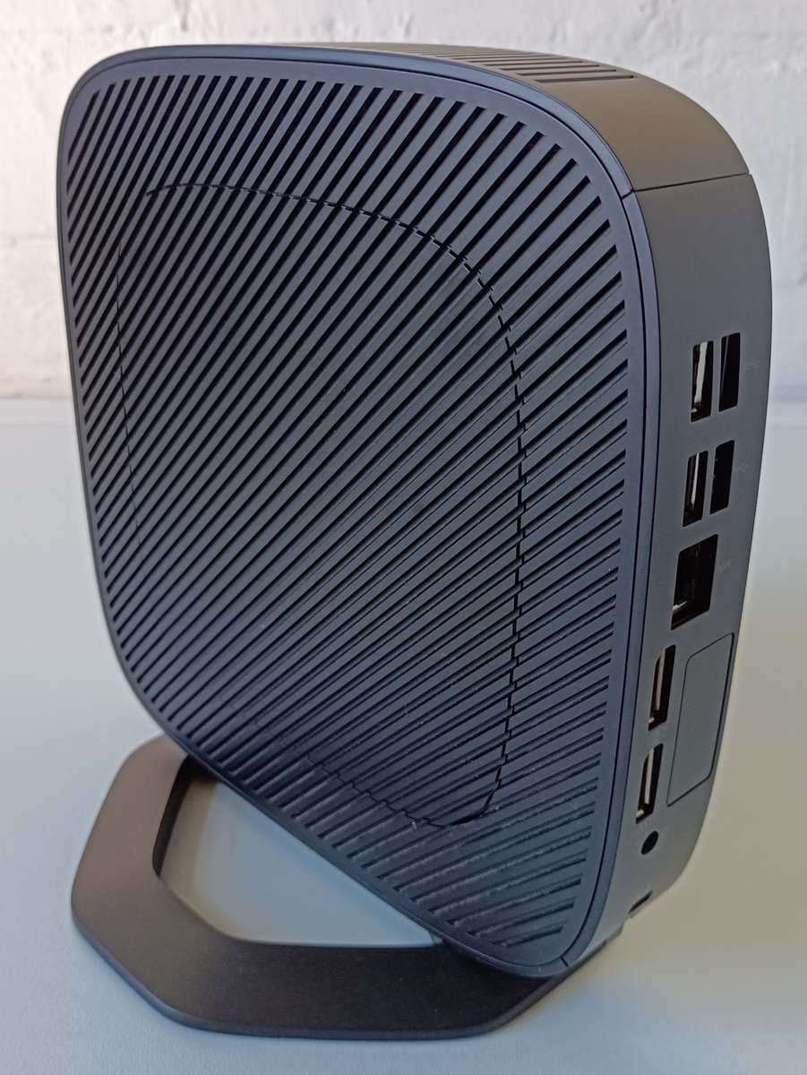 HP t540 AMD Ryzen 1305G, 16GB DDR4 RAM, 256GB NVMe SSD, Windows 11 Pro