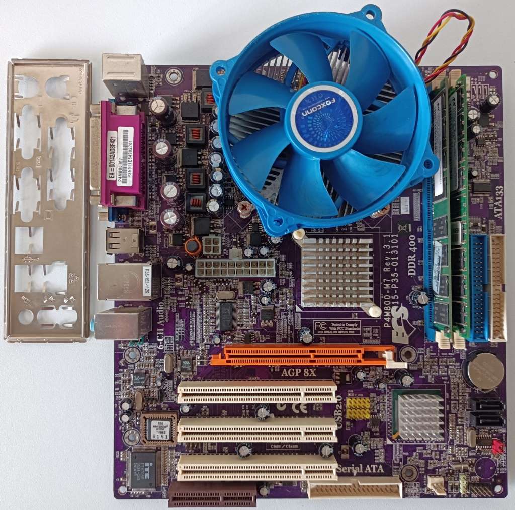 ECS motherboard + Pentium D 945 (2C/2T 3.4GHz) + RAM + Seagate HDD