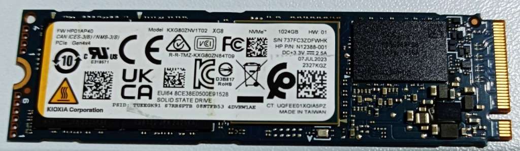 Kioxia XG8 1TB NVMe M.2 2280 SSD PCIe Gen4x4