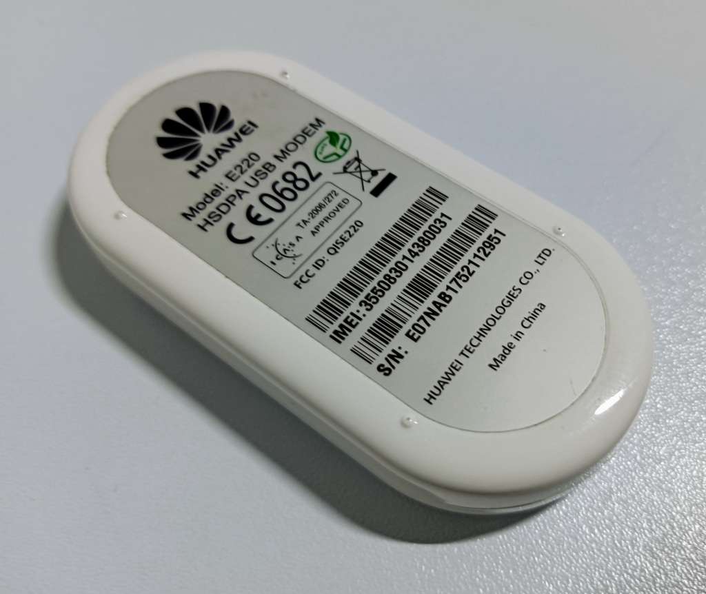 Vodafone Mobile Connect Modem | Huawei E220 | 3.5G HSDPA | In original box
