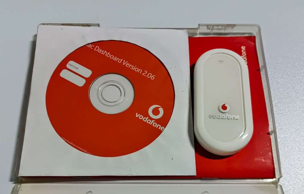 Vodafone Mobile Connect Modem | Huawei E220 | 3.5G HSDPA | In original box