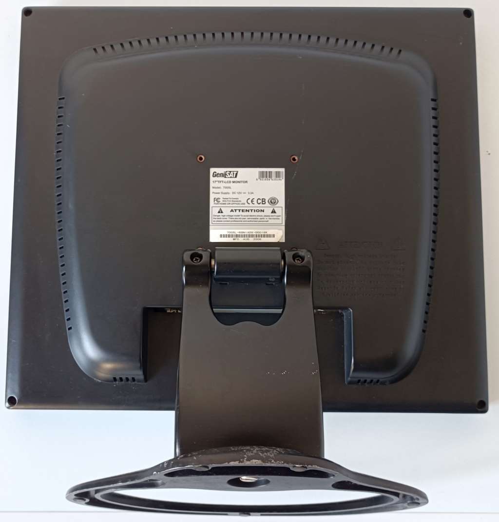 GeniSAT 17` LCD monitor | Model 7005L | Power adapter included | Amazing tilt angles | VGA + Audio