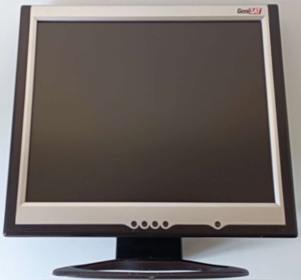 GeniSAT 17` LCD monitor | Model 7005L | Power adapter included | Amazing tilt angles | VGA + Audio