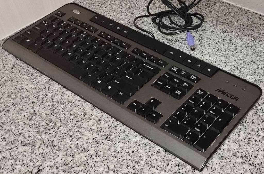 Mecer Black PS/2 Keyboard with multi-media keys