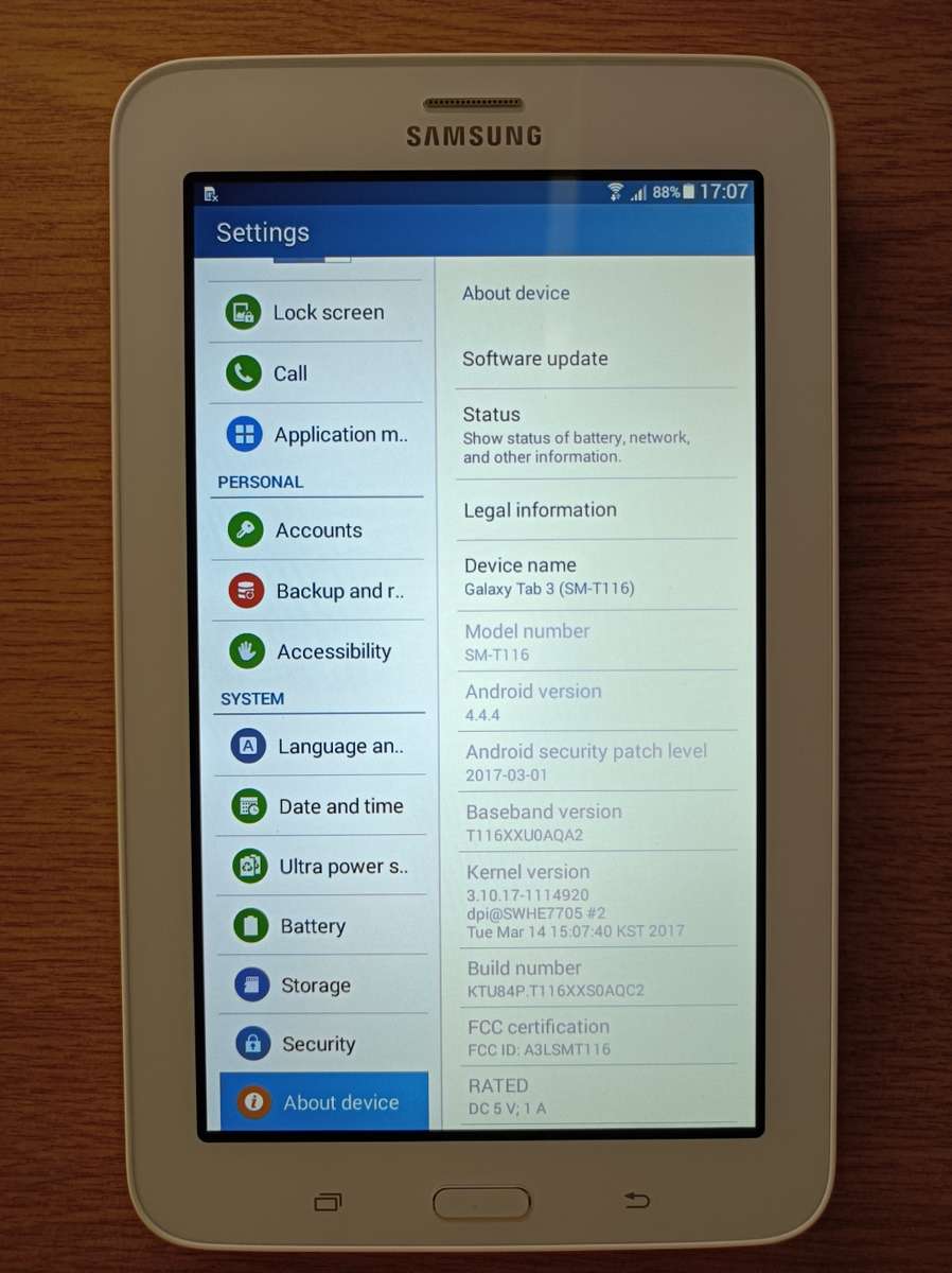 Samsung Galaxy Tablet 3 Lite | 7" WSVGA | 3.75G HSPA+ | In box like new