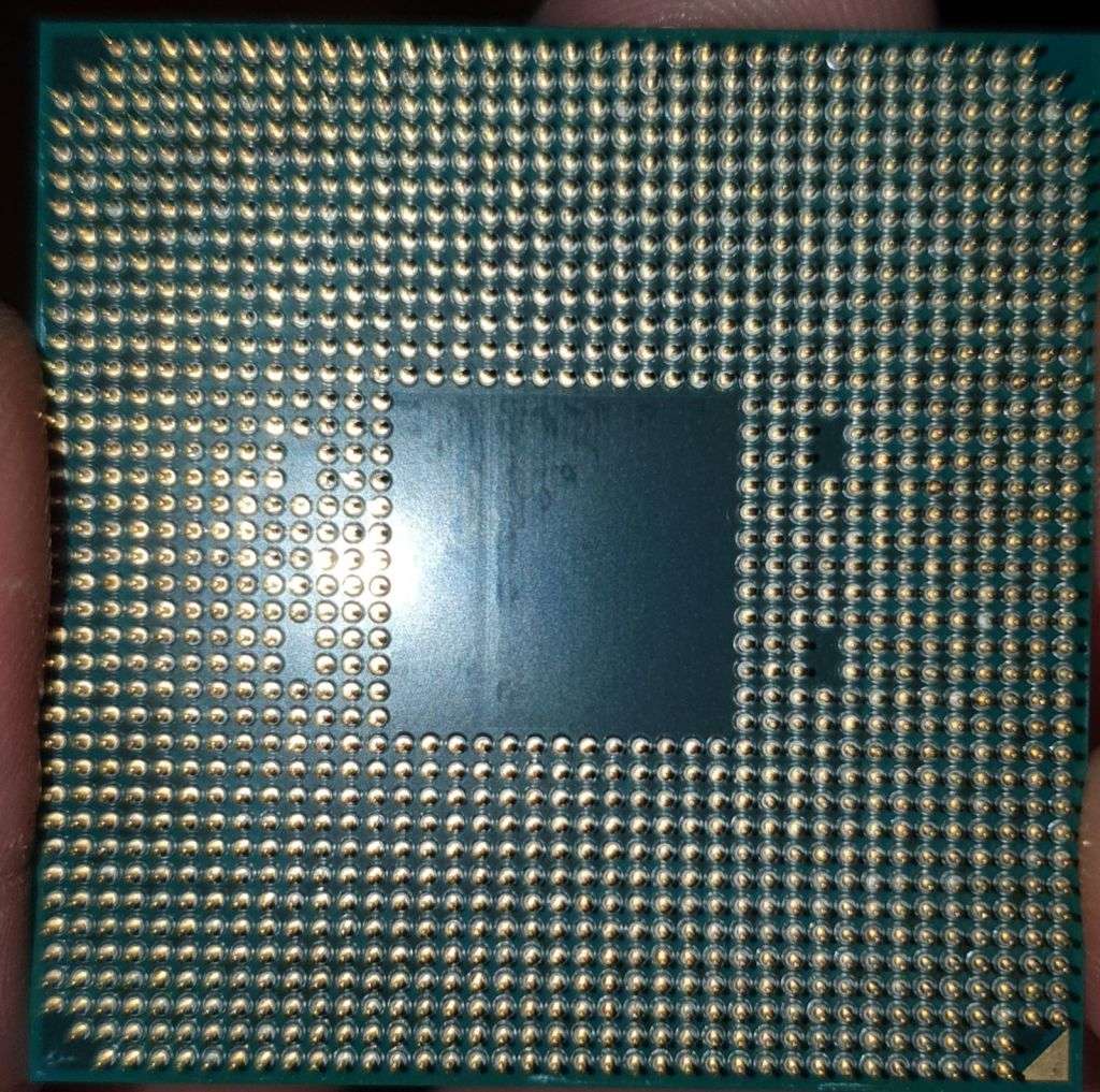 AMD Ryzen 7 3700X CPU | In box with Wraith Stealth cooler | 8C/16T up to 4.4GHz | 36MB Cache | Zen 2