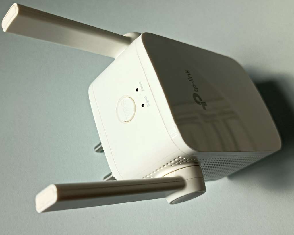 TP-Link Wi-Fi Range Extender