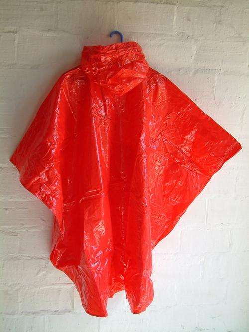 Bright Red Shiny PVC Poncho | Soft and Slippery plastic | Size L | Very Rare (raincoat, rainwear)