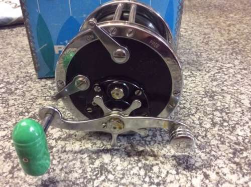 PENN 49 SUPER MARINER REEL IN BOX