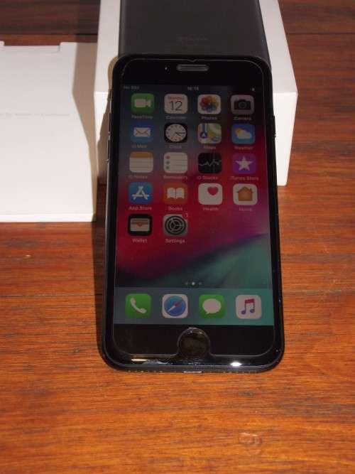 iphone 7 32gb in box