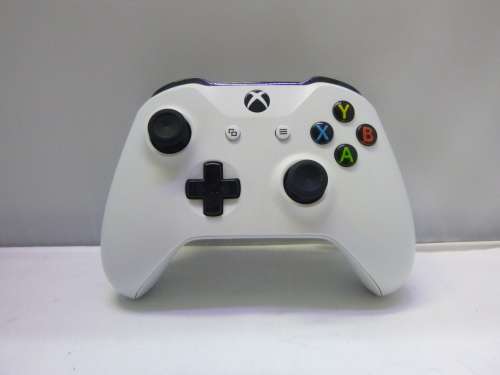 XBOX ONE REMOTE + TEKKEN 7