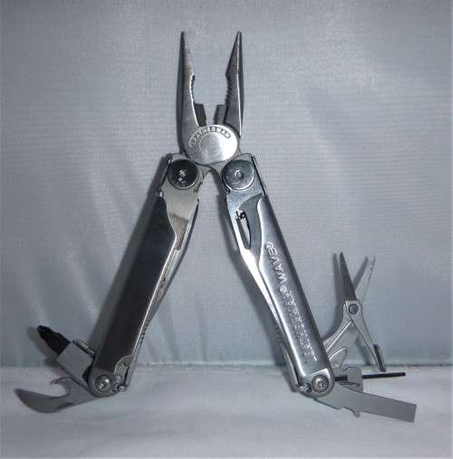 LEATHERMAN WAVE