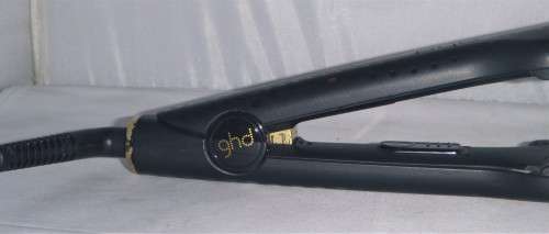 GHD GOLD SERIES WIDE PLATE PROFFESIONAL HAIR STRIGHTENER