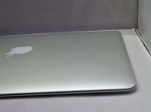 APPLE MACBOOK AIR I5 2017