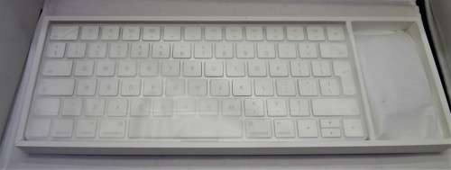 APPLE KEY BOARD AND MOUSE