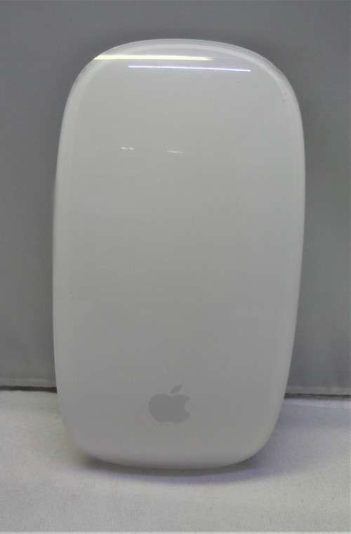 APPLE KEY BOARD AND MOUSE