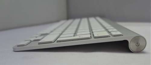 APPLE KEY BOARD AND MOUSE