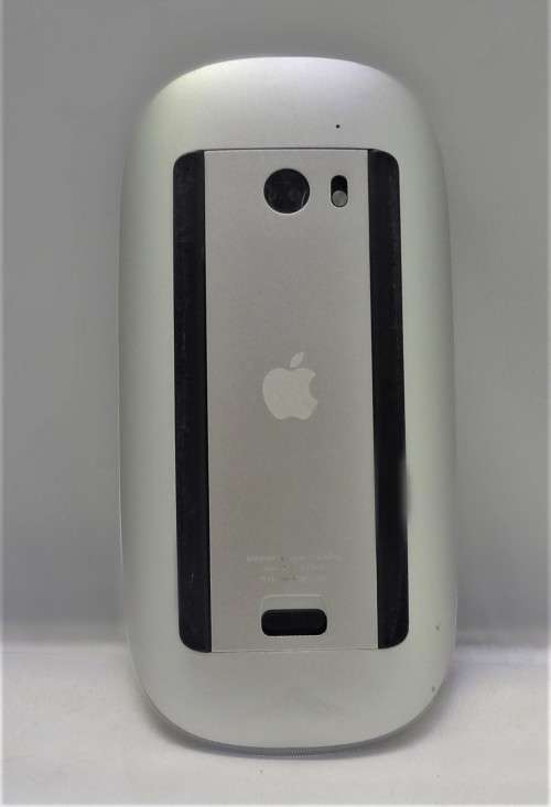 APPLE KEY BOARD AND MOUSE