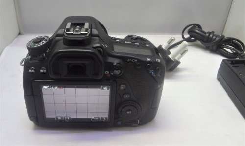 CANON EOS 80D DSLR CAMERA