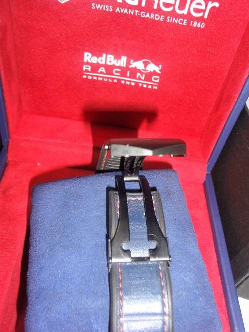 TAG HEUER CARRERA RED BULL