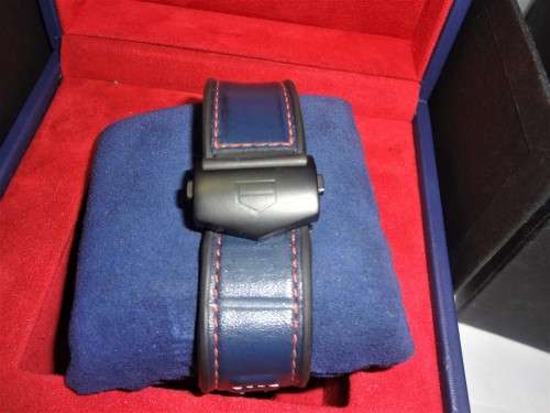 TAG HEUER CARRERA RED BULL