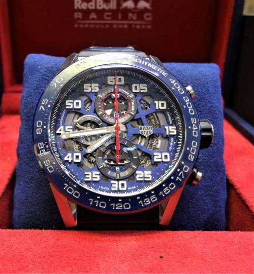 TAG HEUER CARRERA RED BULL