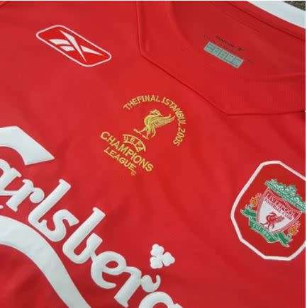 04-05 Liverpool Home Jersey Red - Large (Retro)