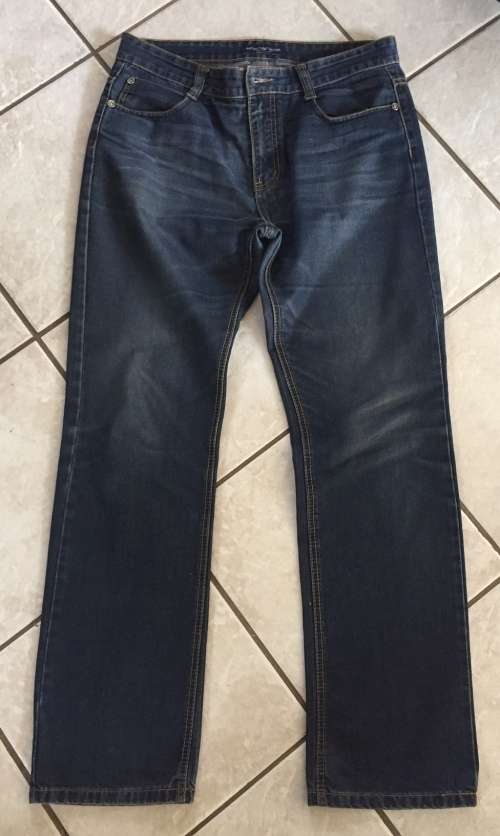 Very nice men's Armani Jeans - size 34