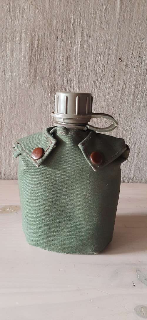 * ORIGINAL * - RHODESIAN BUSH WAR PATTERN 69 CANTEEN POUCH & WATERBOTTLE ( FEREDAY & SONS ? ).