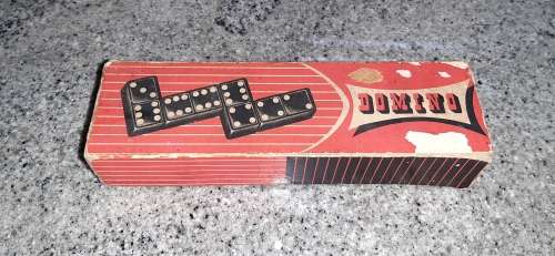 ** Vintage Complete Set of Dominoes in Original Box **