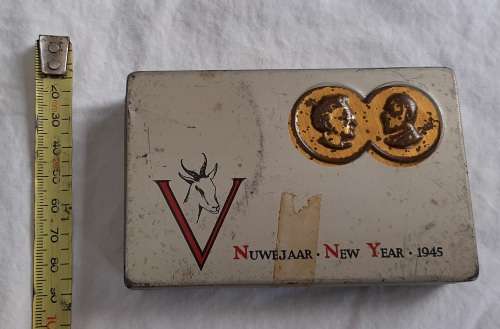 WW2 Jan and Isie Smuts South African New Year 1945 Chocolate Tin - 12cm x 9cm