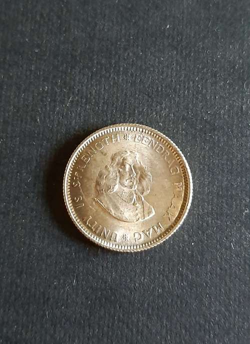 ** MINT : 1964 South Africa Silver 5 Cent Coin (Uncirculated) #3 **