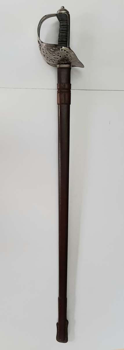 ** WWI  KGV British 1897 Pattern Infantry Officer`s Sword w/ Scabbard.**
