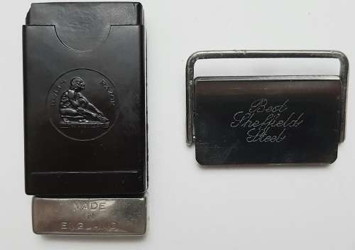 ** RARE : WWI (1914-1918) British ` Rolls Razor ` Sheffield Steel Trench Pocket Razor in Case.**