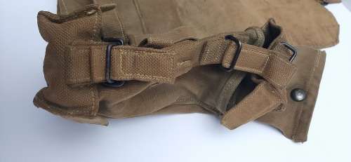 ** Rhodesian Bush War:  Patt.64 Webbing Yoke and Kidney Pouches (Field Used State).**