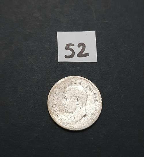 ** 1945 South Africa Silver 3 Pence Coin #52  (F).**
