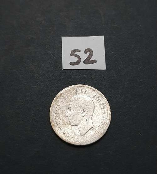 ** 1945 South Africa Silver 3 Pence Coin #52  (F).**