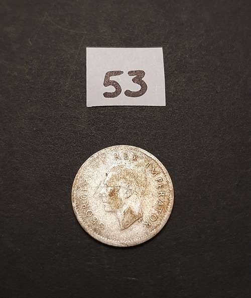 ** 1945 South Africa Silver 3 Pence Coin #53  (F).**
