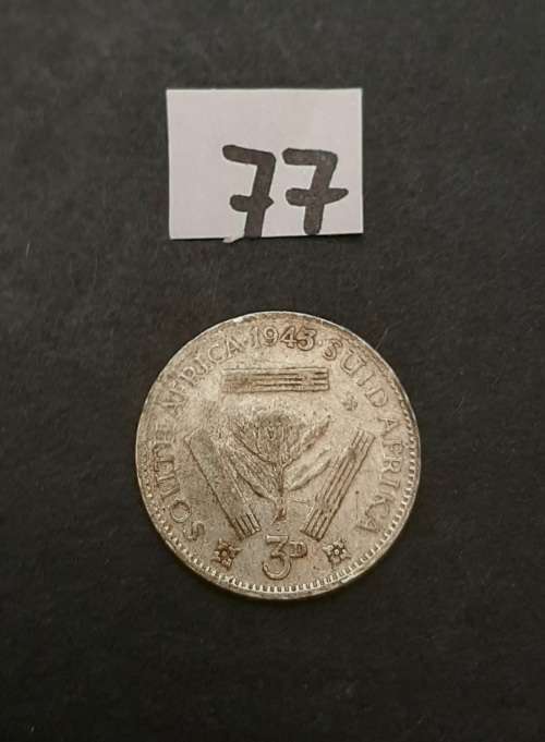 ** 1945 South Africa Silver 3 Pence Coin #1  [ Date Error ] (F/VF).**