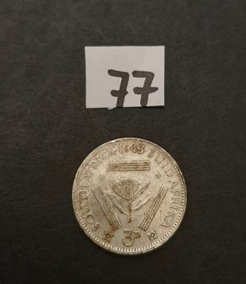 ** 1945 South Africa Silver 3 Pence Coin #1  [ Date Error ] (F/VF).**