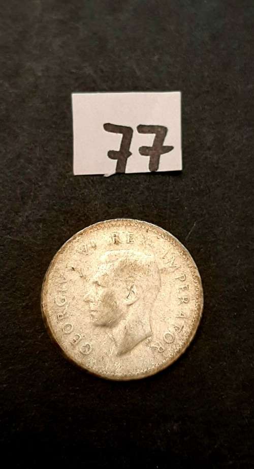 ** 1945 South Africa Silver 3 Pence Coin #1  [ Date Error ] (F/VF).**