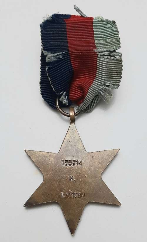 ** ORIGINAL: WW2  The 1939-1945 Star  Medal w/ Half-Length Ribbon **